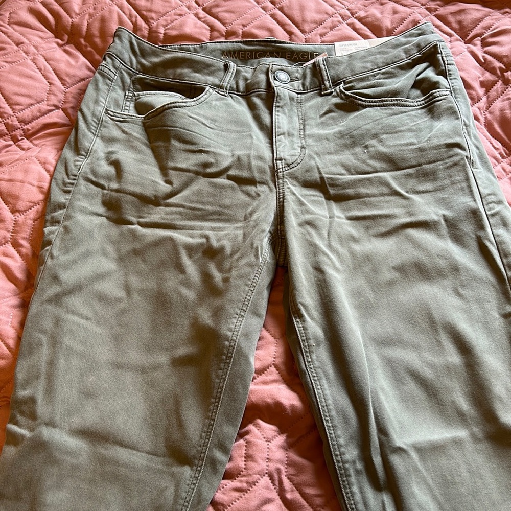 American Eagle Tomgirl cropped pants
